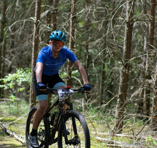 Empowering uk basketball coaches: proven tactics to help players bounce back from consecutive defeats